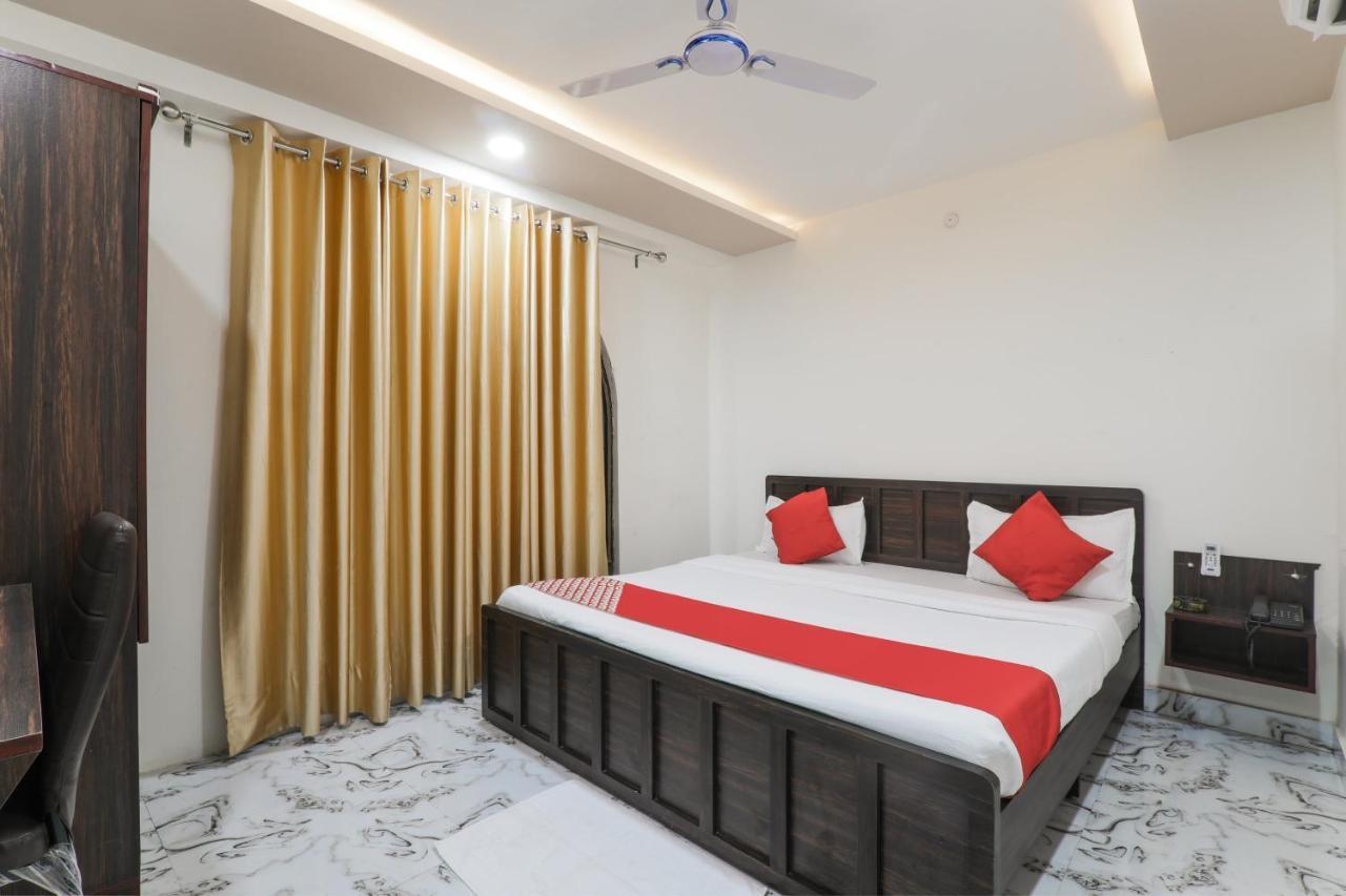 Hotel O Aastha Near Chaudhary Charan Singh International Airport Bijnaur Eksteriør bilde