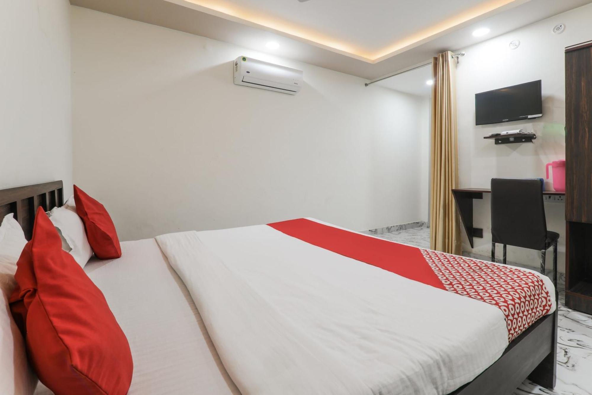 Hotel O Aastha Near Chaudhary Charan Singh International Airport Bijnaur Eksteriør bilde